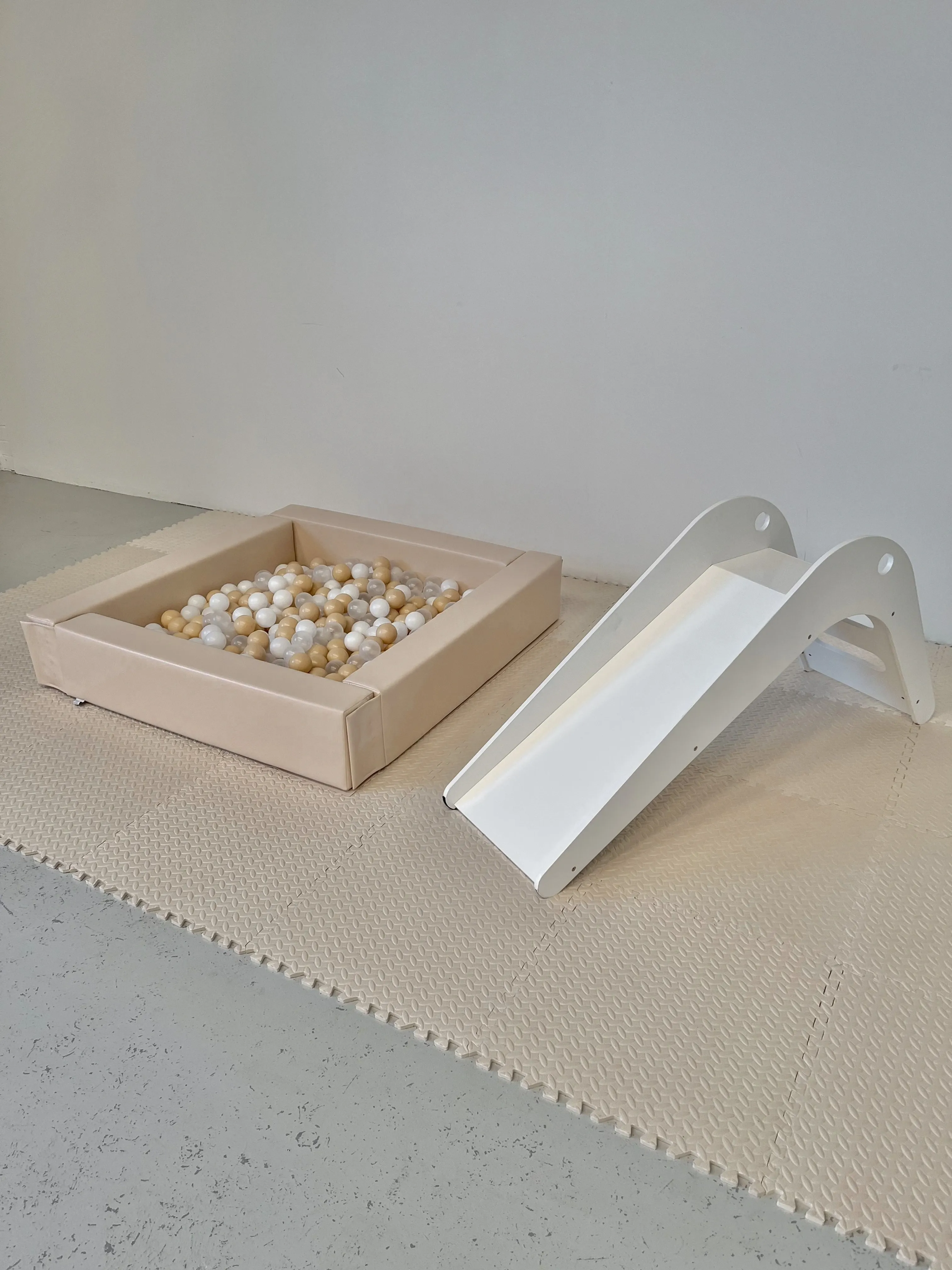Small Package — Beige